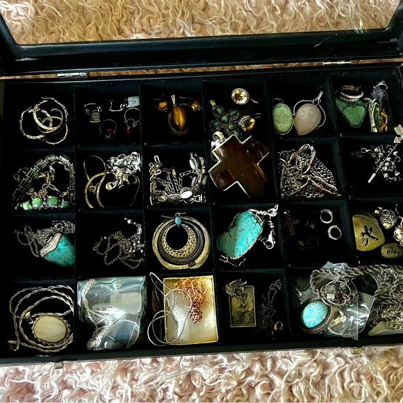 Show? I can deliver if you like & tell me what you want, ♥️ for notification - Picture 8 of 8